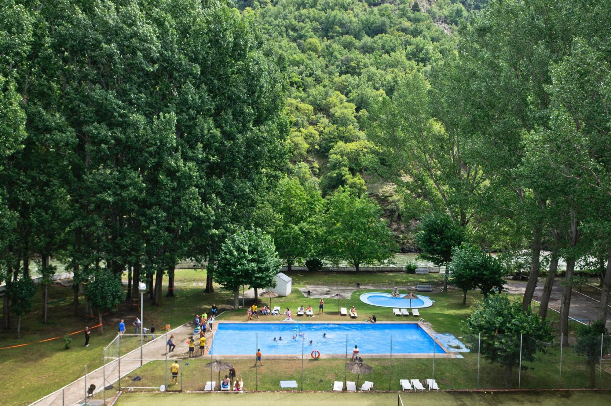 Hotel Snoe Condes Del Pallars Rialp Zewnętrze zdjęcie